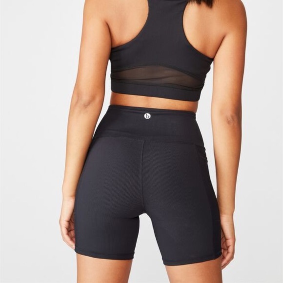 Cotton On Biker Shorts with pockets - Picture 2 of 5